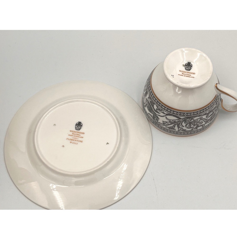 FLORENTINE BLACK by Wedgwood Leigh Tea Cup & Saucer England Black Dragons‎ - Picture 5 of 8
